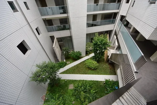 代官山BLESS の画像14