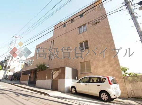 ヌーベルモンテ の画像1