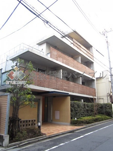 ラティエラ学芸大学 の画像1