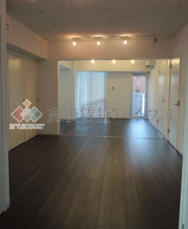 ドミ・エメロード の画像11