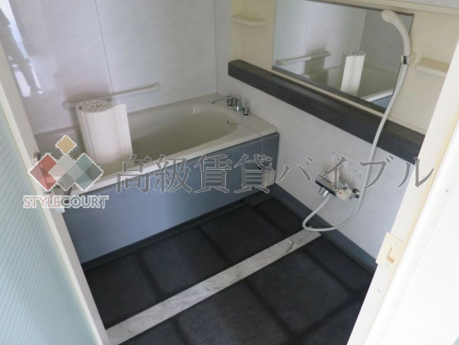 ロジェ青山 の画像14