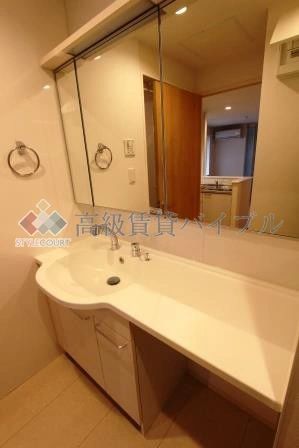 コリンシア の画像21