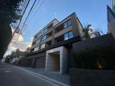 コート元代々木町